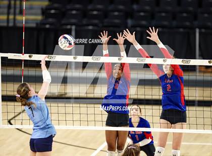 Thumbnail 2 in First Colonial vs. Riverside (VHSL Class 5 Final) photogallery.