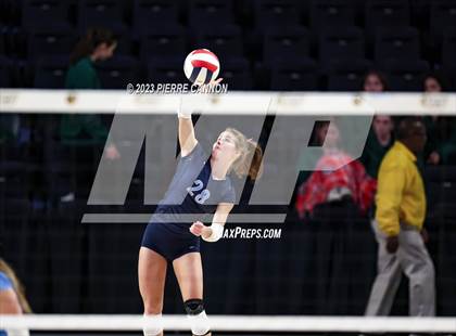 Thumbnail 3 in First Colonial vs. Riverside (VHSL Class 5 Final) photogallery.