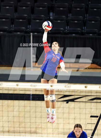 Thumbnail 2 in First Colonial vs. Riverside (VHSL Class 5 Final) photogallery.