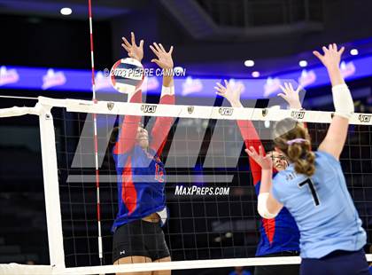Thumbnail 1 in First Colonial vs. Riverside (VHSL Class 5 Final) photogallery.