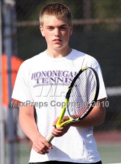 Thumbnail 1 in Hononegah vs. Harlem photogallery.