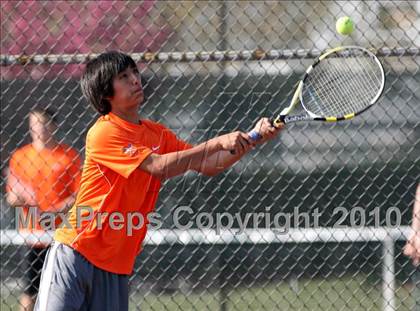 Thumbnail 3 in Hononegah vs. Harlem photogallery.