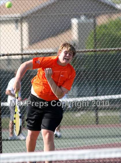 Thumbnail 3 in Hononegah vs. Harlem photogallery.