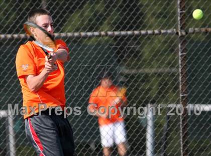 Thumbnail 1 in Hononegah vs. Harlem photogallery.