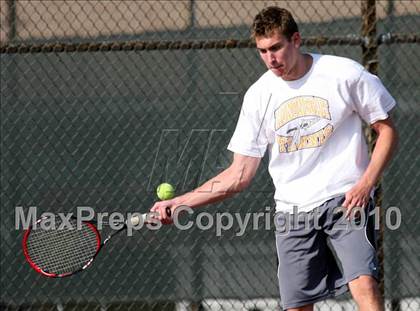 Thumbnail 3 in Hononegah vs. Harlem photogallery.