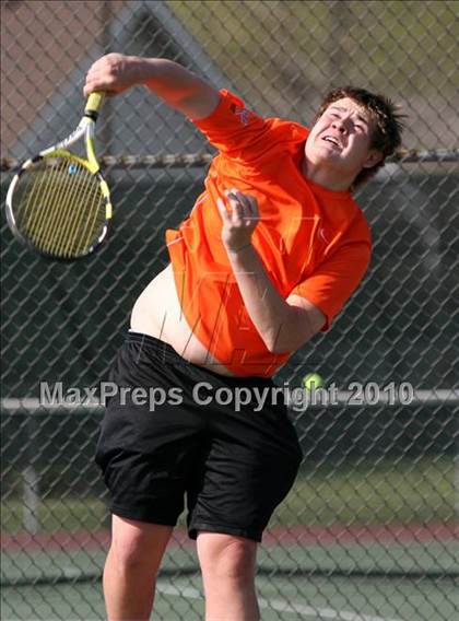 Thumbnail 2 in Hononegah vs. Harlem photogallery.