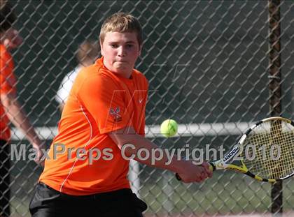 Thumbnail 1 in Hononegah vs. Harlem photogallery.