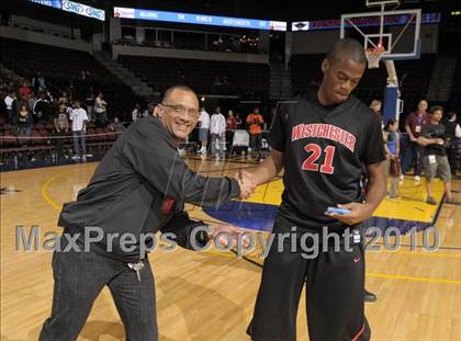 Thumbnail 2 in Newark Memorial vs. Westchester (CIF State D1 Award Photos) photogallery.
