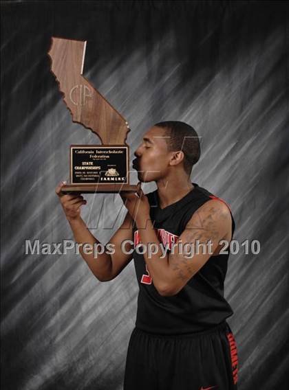 Thumbnail 1 in Newark Memorial vs. Westchester (CIF State D1 Award Photos) photogallery.