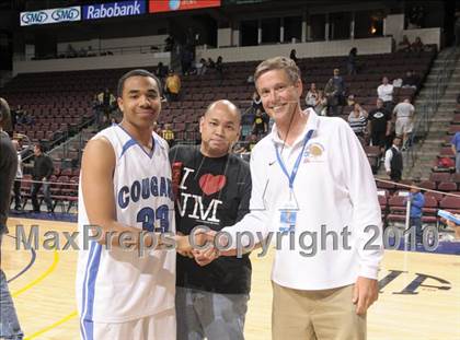 Thumbnail 2 in Newark Memorial vs. Westchester (CIF State D1 Award Photos) photogallery.