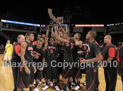 Thumbnail 2 in Newark Memorial vs. Westchester (CIF State D1 Award Photos) photogallery.