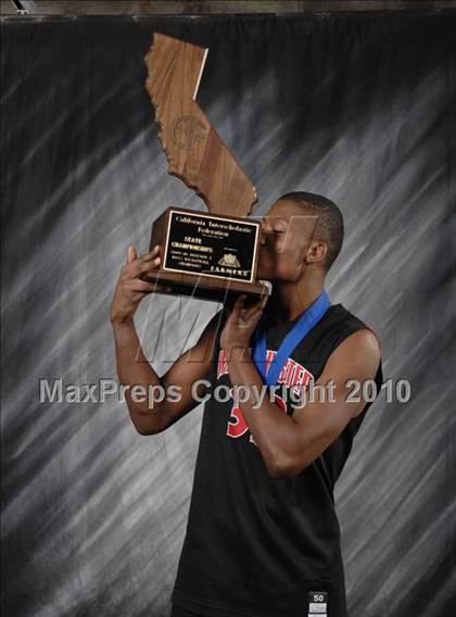 Thumbnail 1 in Newark Memorial vs. Westchester (CIF State D1 Award Photos) photogallery.