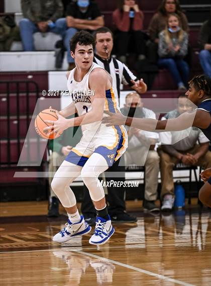 Thumbnail 3 in Western Albemarle vs. Skyline photogallery.