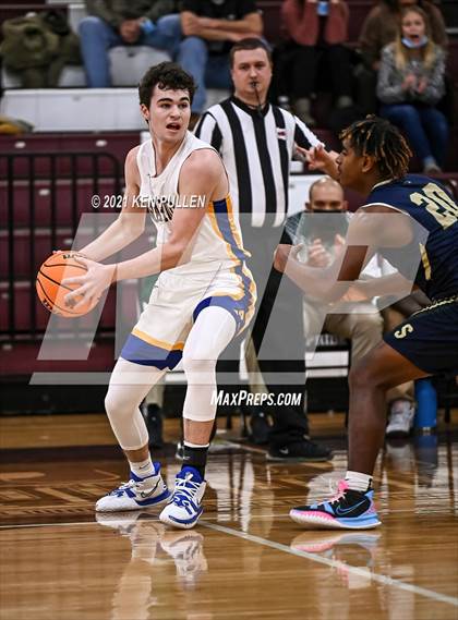 Thumbnail 1 in Western Albemarle vs. Skyline photogallery.