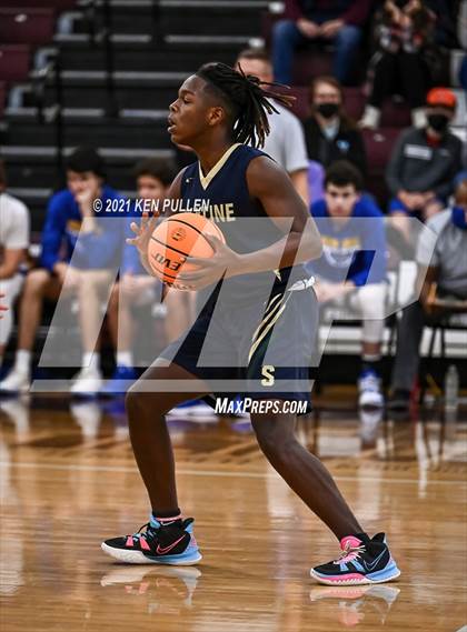 Thumbnail 3 in Western Albemarle vs. Skyline photogallery.