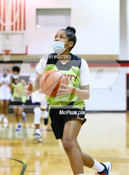 Thumbnail 3 in Village Christian Academy vs. Empower Preparatory Academy (The BIG H.I.T. Holiday Invitational) photogallery.