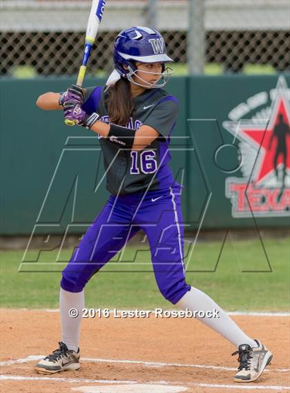 Thumbnail 3 in Canyon vs Weslaco (UIL 6A Regional Final) photogallery.