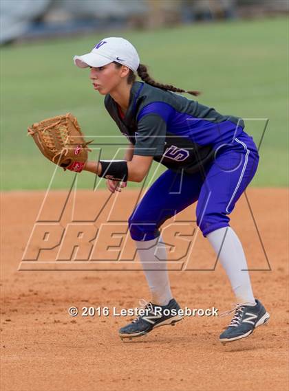Thumbnail 3 in Canyon vs Weslaco (UIL 6A Regional Final) photogallery.