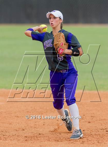 Thumbnail 3 in Canyon vs Weslaco (UIL 6A Regional Final) photogallery.