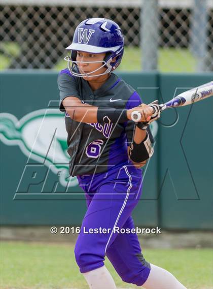 Thumbnail 2 in Canyon vs Weslaco (UIL 6A Regional Final) photogallery.