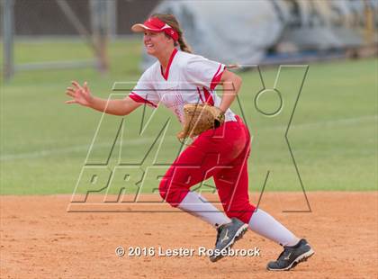 Thumbnail 1 in Canyon vs Weslaco (UIL 6A Regional Final) photogallery.