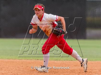 Thumbnail 2 in Canyon vs Weslaco (UIL 6A Regional Final) photogallery.