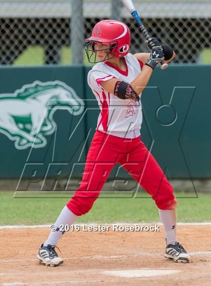 Thumbnail 2 in Canyon vs Weslaco (UIL 6A Regional Final) photogallery.
