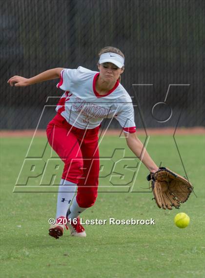 Thumbnail 2 in Canyon vs Weslaco (UIL 6A Regional Final) photogallery.