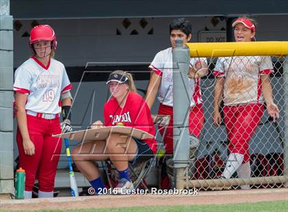 Thumbnail 1 in Canyon vs Weslaco (UIL 6A Regional Final) photogallery.