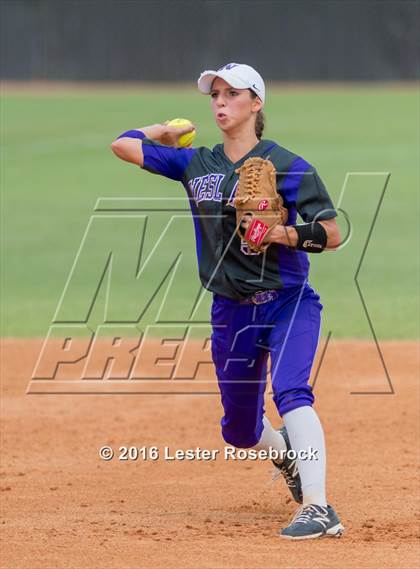 Thumbnail 2 in Canyon vs Weslaco (UIL 6A Regional Final) photogallery.