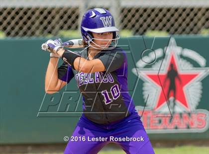 Thumbnail 1 in Canyon vs Weslaco (UIL 6A Regional Final) photogallery.