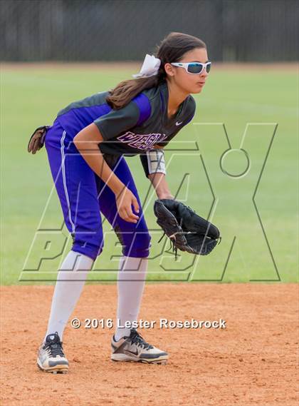 Thumbnail 2 in Canyon vs Weslaco (UIL 6A Regional Final) photogallery.