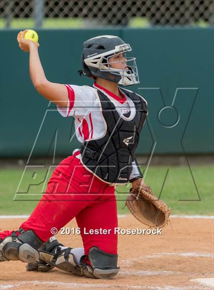 Thumbnail 2 in Canyon vs Weslaco (UIL 6A Regional Final) photogallery.