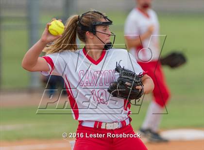 Thumbnail 2 in Canyon vs Weslaco (UIL 6A Regional Final) photogallery.