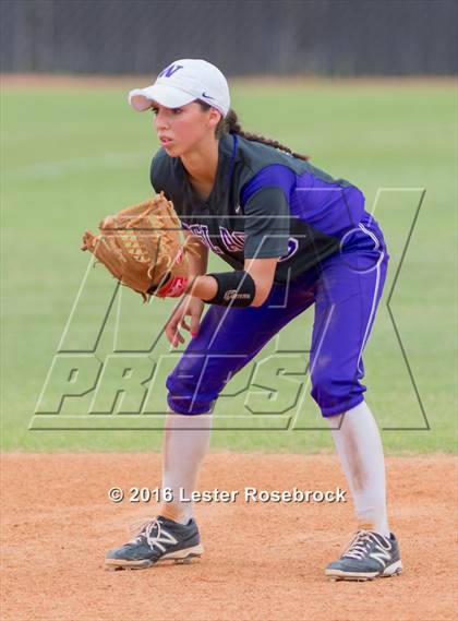 Thumbnail 3 in Canyon vs Weslaco (UIL 6A Regional Final) photogallery.