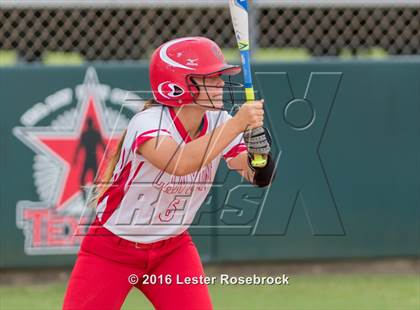 Thumbnail 3 in Canyon vs Weslaco (UIL 6A Regional Final) photogallery.
