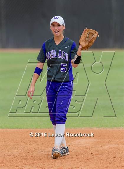 Thumbnail 2 in Canyon vs Weslaco (UIL 6A Regional Final) photogallery.