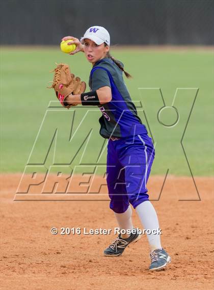 Thumbnail 3 in Canyon vs Weslaco (UIL 6A Regional Final) photogallery.