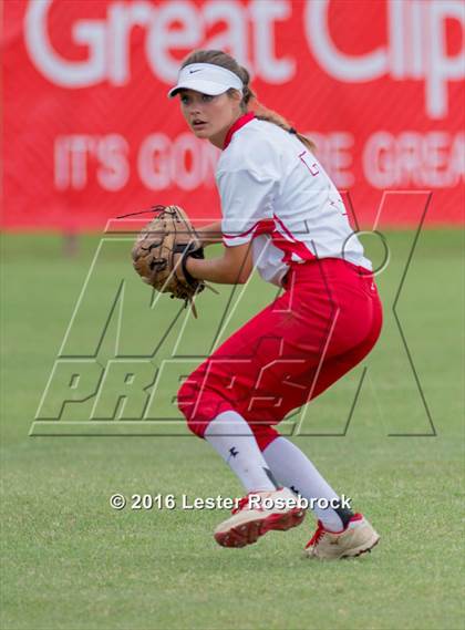 Thumbnail 3 in Canyon vs Weslaco (UIL 6A Regional Final) photogallery.