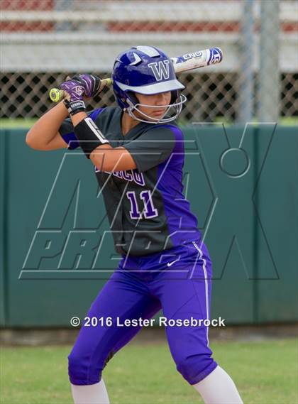 Thumbnail 3 in Canyon vs Weslaco (UIL 6A Regional Final) photogallery.