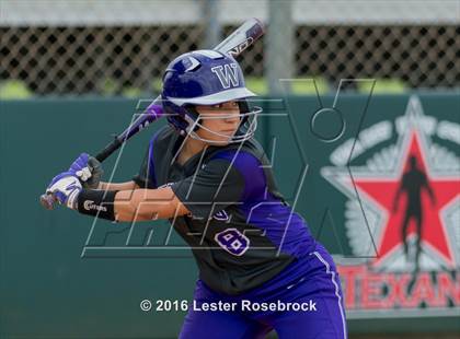 Thumbnail 1 in Canyon vs Weslaco (UIL 6A Regional Final) photogallery.