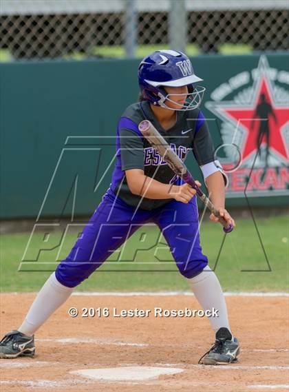 Thumbnail 2 in Canyon vs Weslaco (UIL 6A Regional Final) photogallery.