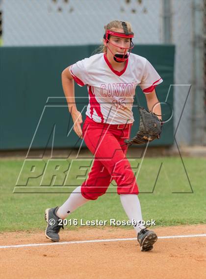 Thumbnail 3 in Canyon vs Weslaco (UIL 6A Regional Final) photogallery.