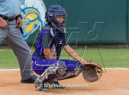 Thumbnail 2 in Canyon vs Weslaco (UIL 6A Regional Final) photogallery.