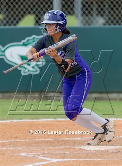 Thumbnail 2 in Canyon vs Weslaco (UIL 6A Regional Final) photogallery.