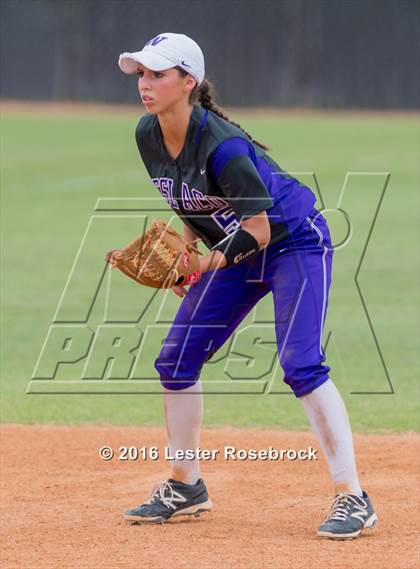 Thumbnail 2 in Canyon vs Weslaco (UIL 6A Regional Final) photogallery.