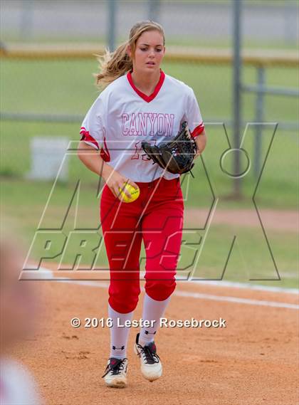 Thumbnail 2 in Canyon vs Weslaco (UIL 6A Regional Final) photogallery.