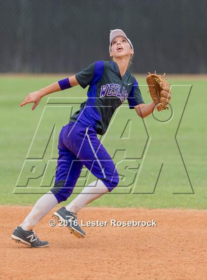 Thumbnail 1 in Canyon vs Weslaco (UIL 6A Regional Final) photogallery.