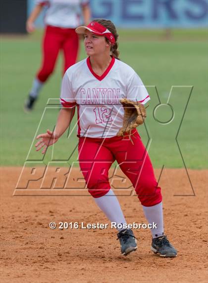Thumbnail 3 in Canyon vs Weslaco (UIL 6A Regional Final) photogallery.