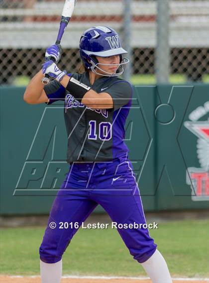 Thumbnail 2 in Canyon vs Weslaco (UIL 6A Regional Final) photogallery.